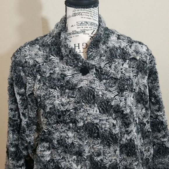 Alfred Dunner faux fur super‎ soft jacket - Picture 4 of 11